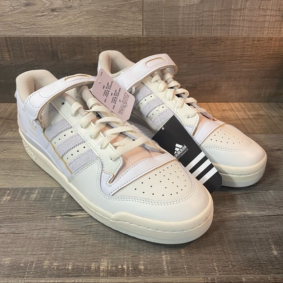 adidas 84 Forum Sneakers